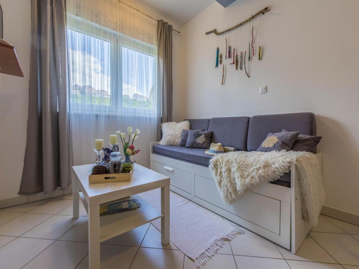 Apartments Rabbit Crikvenica Luaran gambar