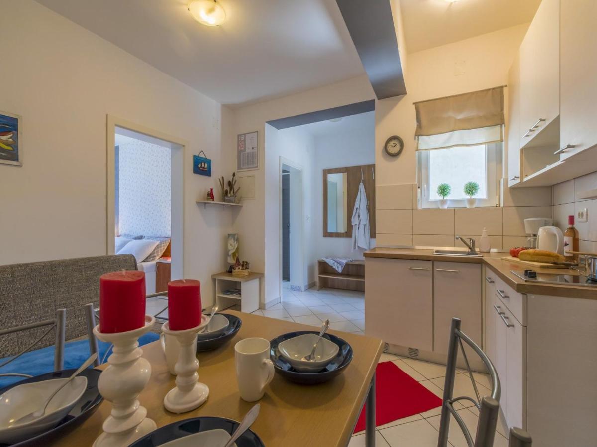 Apartments Rabbit Crikvenica Luaran gambar