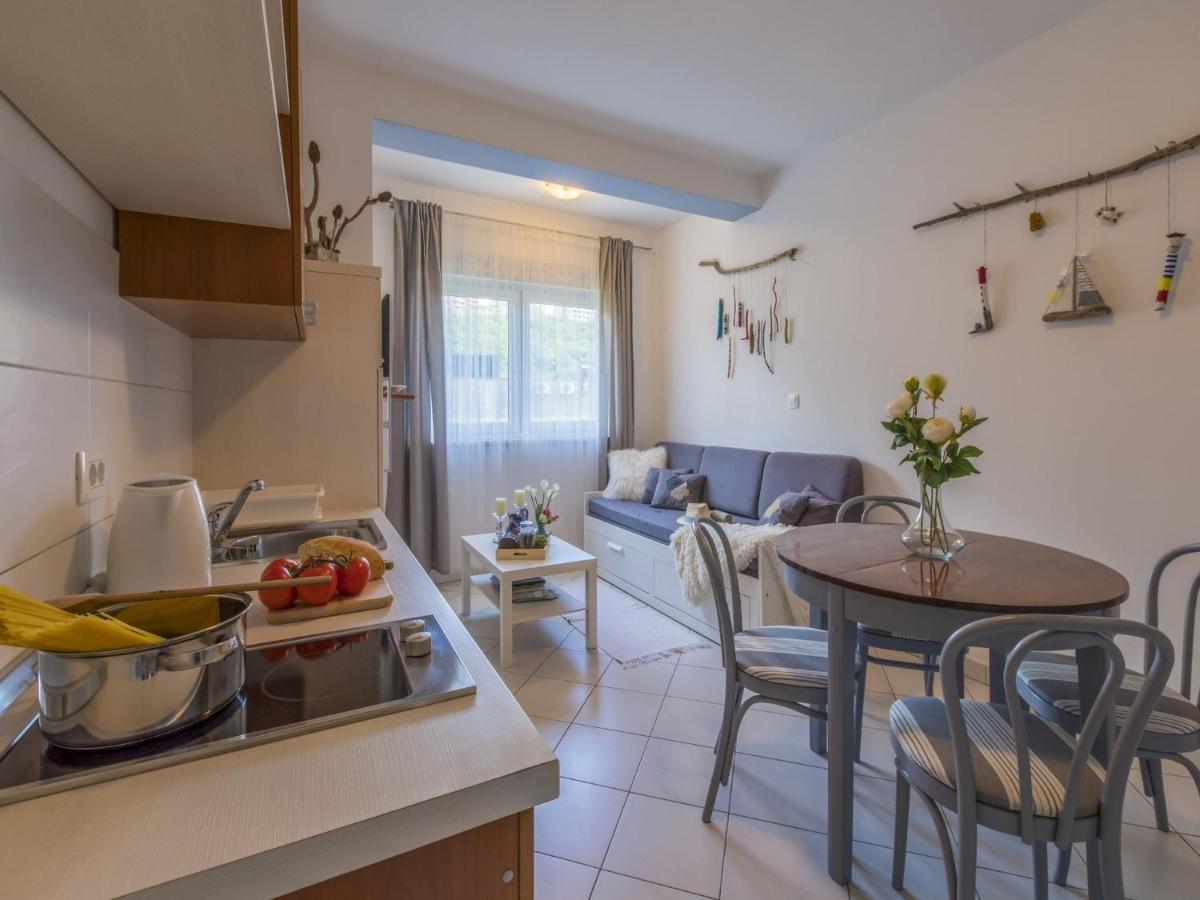 Apartments Rabbit Crikvenica Luaran gambar