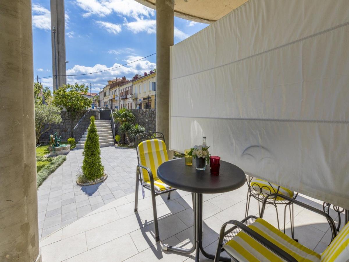 Apartments Rabbit Crikvenica Luaran gambar