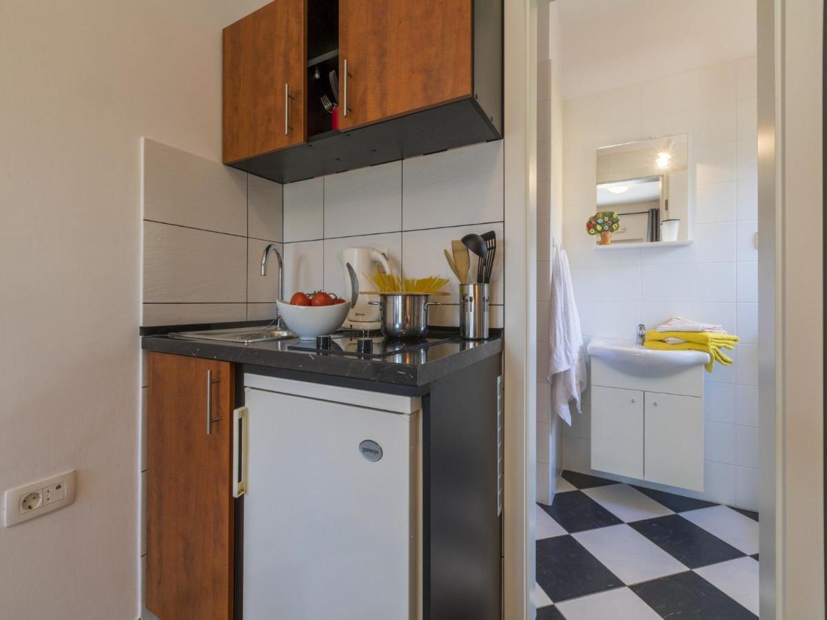 Apartments Rabbit Crikvenica Luaran gambar